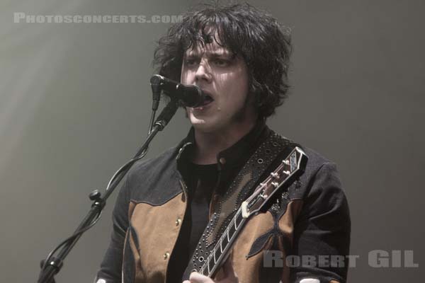 THE RACONTEURS - 2008-08-29 - SAINT CLOUD - Domaine National - Grande Scene - John Anthony Gillis [Jack White]